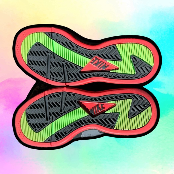 🌈 Cool Black Nike Air Men’s Size 10 Sneakers - Picture 5 of 6